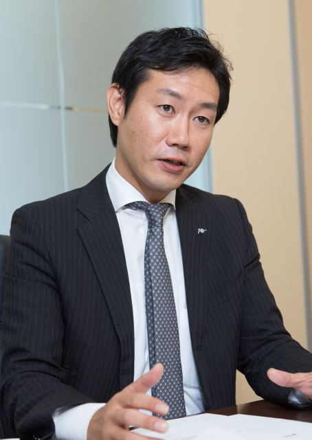 荒井　伸介