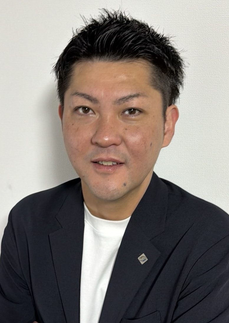 大上 顕
