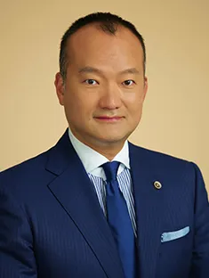 山中　健児 
